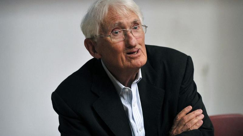 Habermas não entenderia como se “vence” um debate na internet