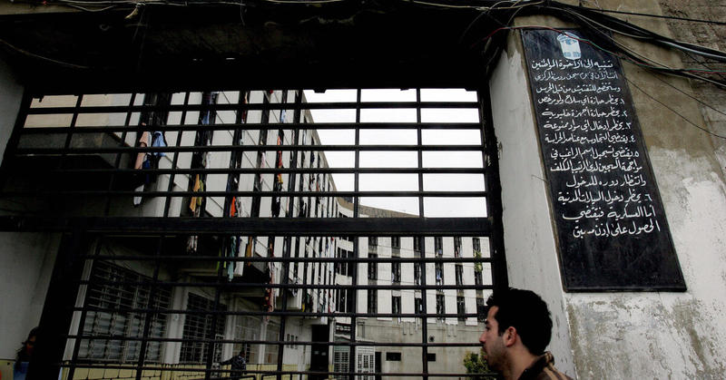 Sharaa reportedly mulls action against Lebanon over Syrian prisoners