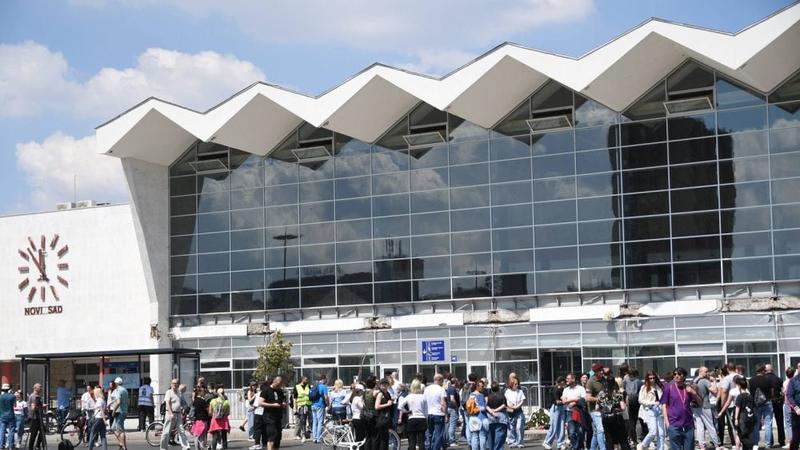 Ko opstruiše istražni postupak oko pogibije 16 ljudi u Novom Sadu?