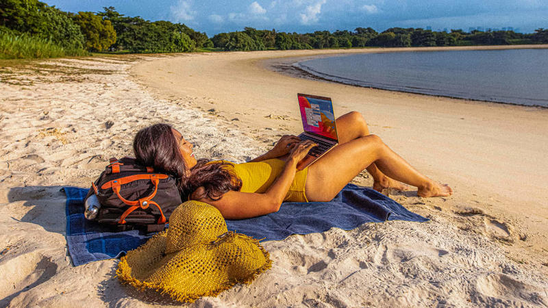 Managers think employees should take a break from work—but they don’t promote the ones who do