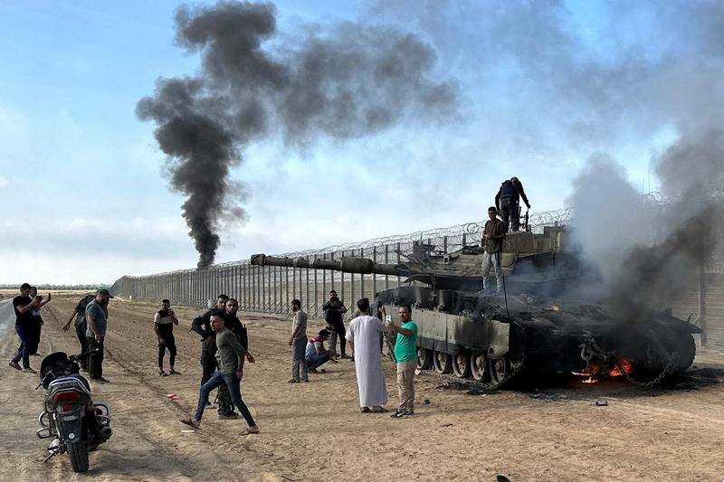 Army struggled to respond as Hamas gained control of Mopdarom base on Oct. 7 — probe