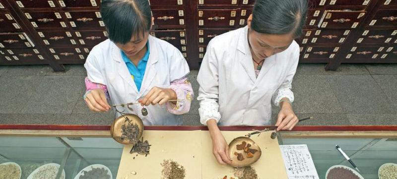 Se encuentran la inteligencia artificial y la medicina tradicional