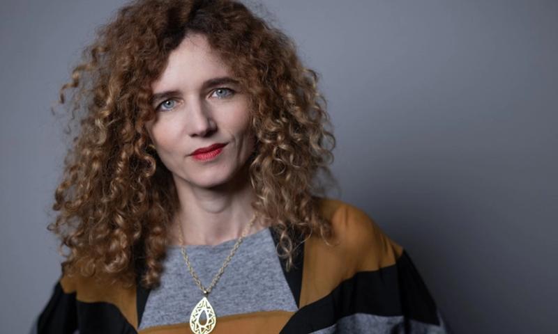 Ève Szeftel : 
