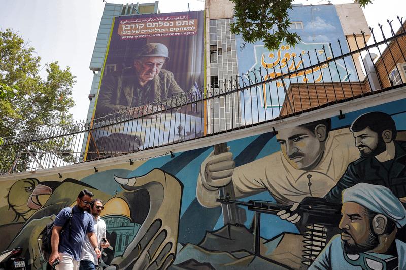 Luring in Israelis of all types, Iran casts about in hopes of snagging ‘quality’ spies