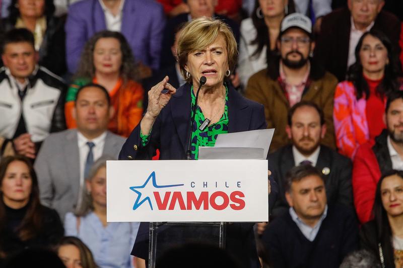 Cae la noche sobre la política tradicional de derecha