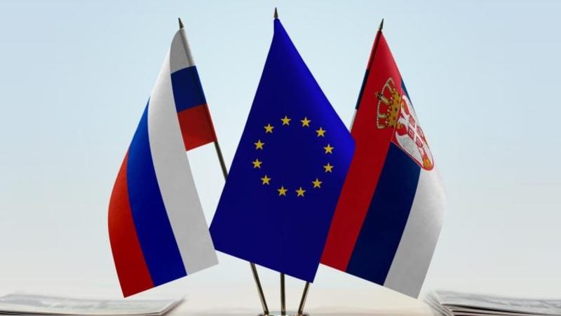 Autokratske vlasti satanizuju Zapad, ali tamo školuju svoju decu