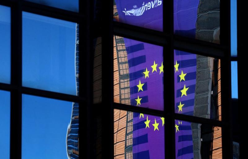 «Tίποτα δεν είναι δυνατό χωρίς ανθρώπους, τίποτα δεν διαρκεί χωρίς θεσμούς»