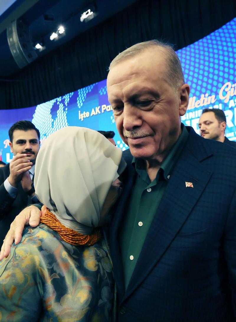 Emine Erdoğan’ın gözyaşları bize ne söylüyor?