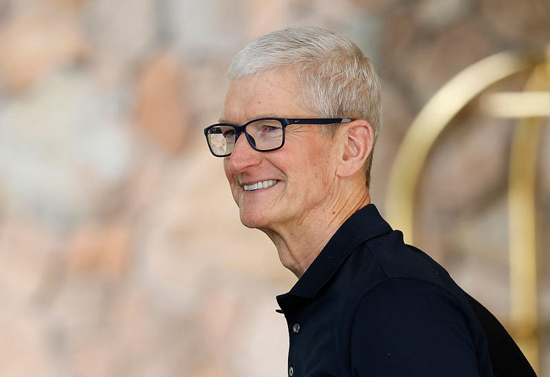 Apple Inks $500M Deal With the Only US Rare Earth Miner Amid US-China Trade War