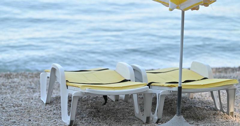 VIDEO Na ovoj plaži se ležaljke iznajmljuju za 200 eura dnevno: Pogledajte kakav je interes turista