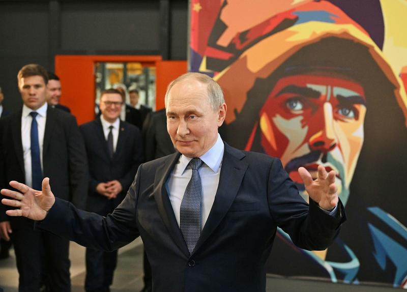 Will Donald Trump get Vladimir Putin (before Maga gets Trump)?