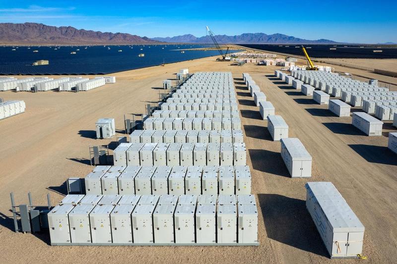 GM Supplying Batteries For Data Center, Energy Grid Packs