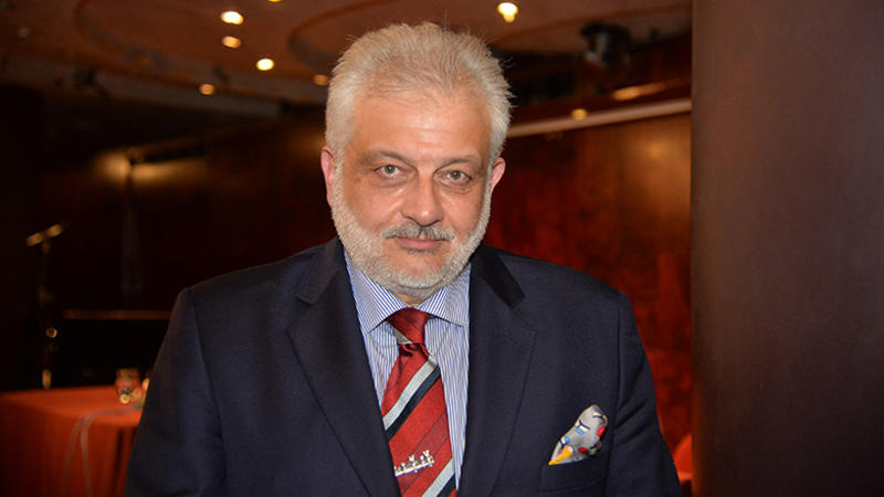 Πολίτης: «Συγγραφέας της Ιστορίας ή Θεατής»
