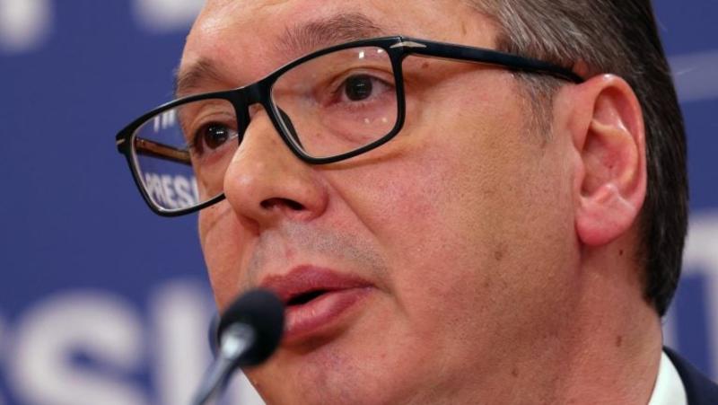 Studenti Pravnog pitali Vučića: „Majstore, gde ti je pokret? Gde ti je knjiga?“