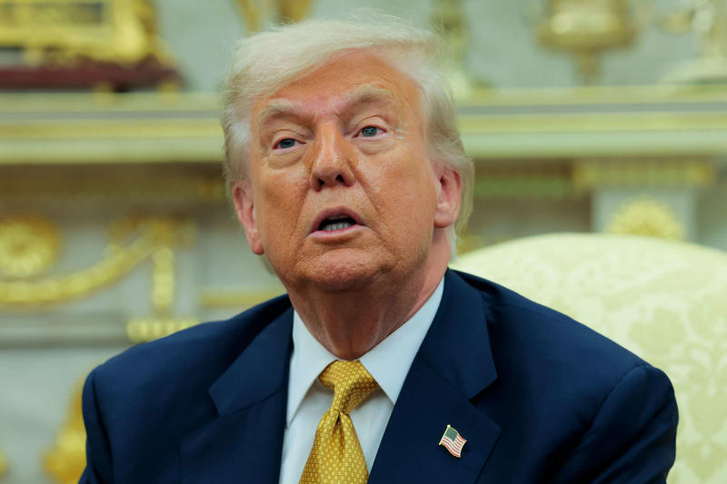 Trump Threatens to Sue Wall Street Journal for Publishing Letter to Epstein