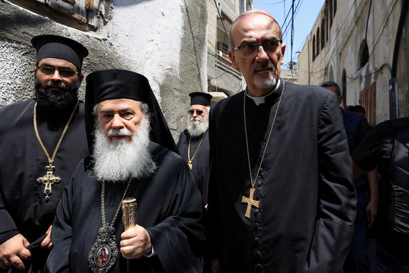 Il gesto I due patriarchi nell'orrore della guerra: perché essere a Gaza è un dovere