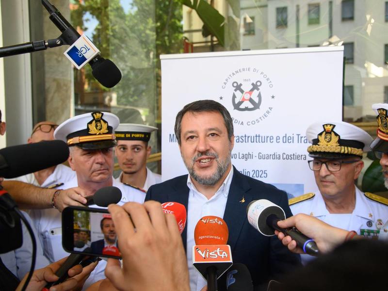 Assolvere Salvini è reato