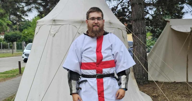 Medieval combat athlete representing UK in international tournament