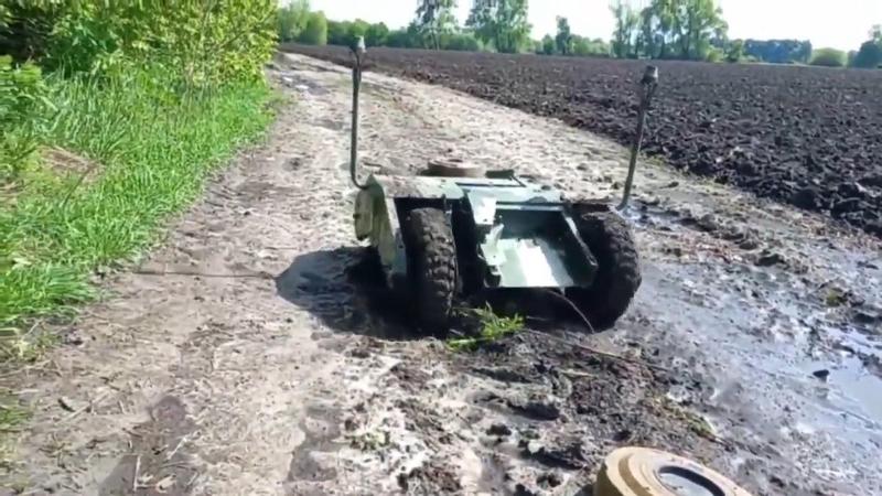 Ucrania sustituye a soldados con robots terrestres de ataque y kamikaze en el asalto a posiciones rusas