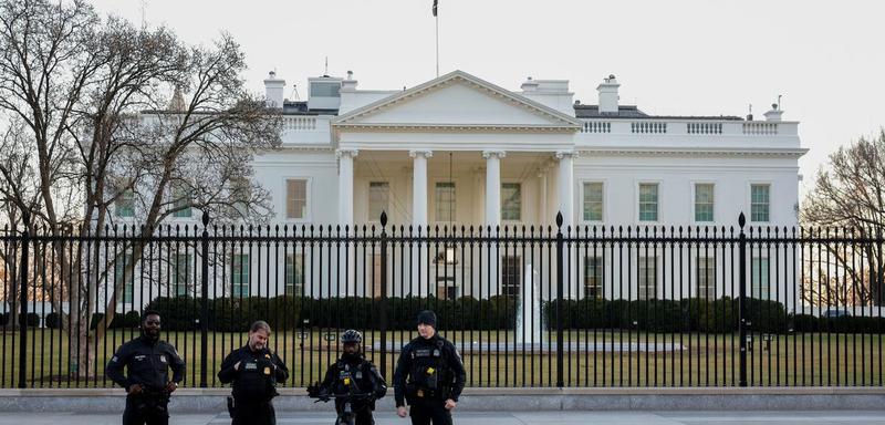 Entre Itaguaí e Washington, a frágil fronteira entre razão e loucura se desmancha