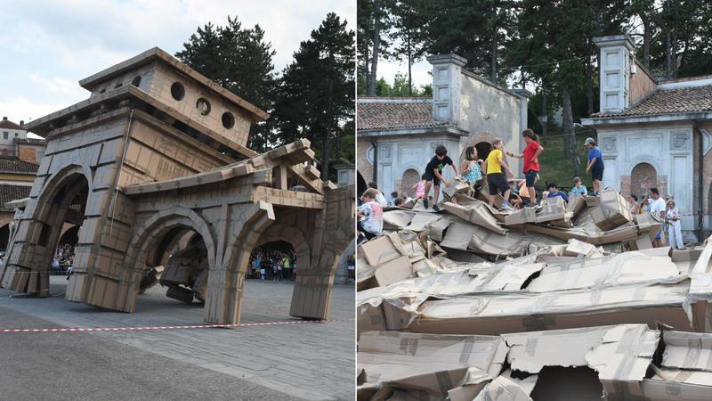 Distrutto dalla folla il monumento effimero. “La demolizione avvicina le persone”