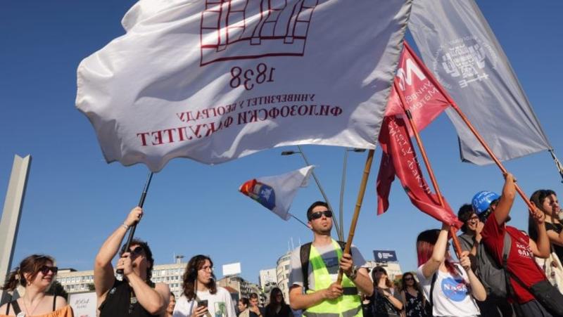 Derbi se igra i jedan akter izgubiće sve: Lični stav bivšeg ambasadora u SAD