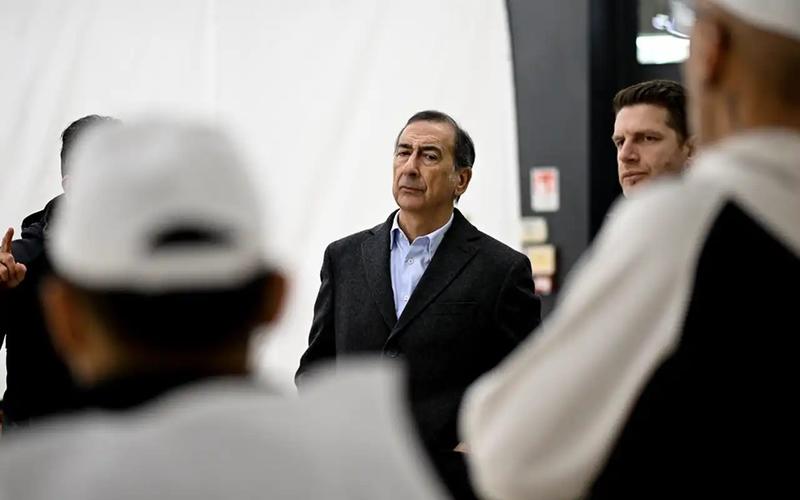Accelerare per uscire dalla paralisi democratica