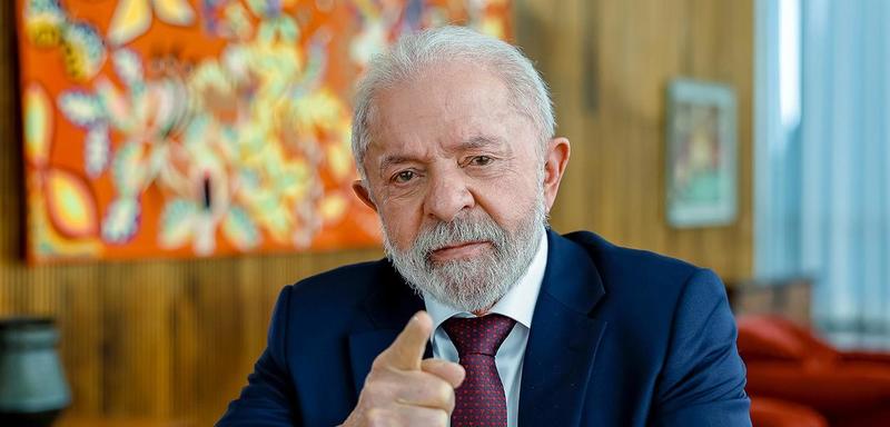 Desde a posse cercado por fora, minado por dentro, Lula encontrou as saídas