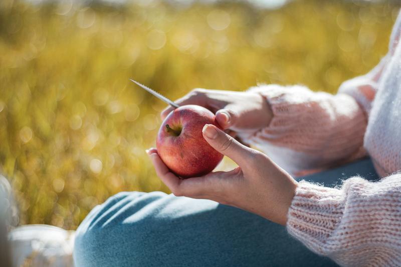 Faut-il peler les fruits, ou se prive-t -on de ce qu’ils ont de meilleur ?
