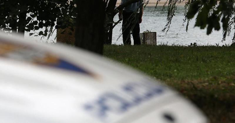 Utopio se 25-godišnji Albanac na Orahovačkom jezeru nakon skoka u vodu