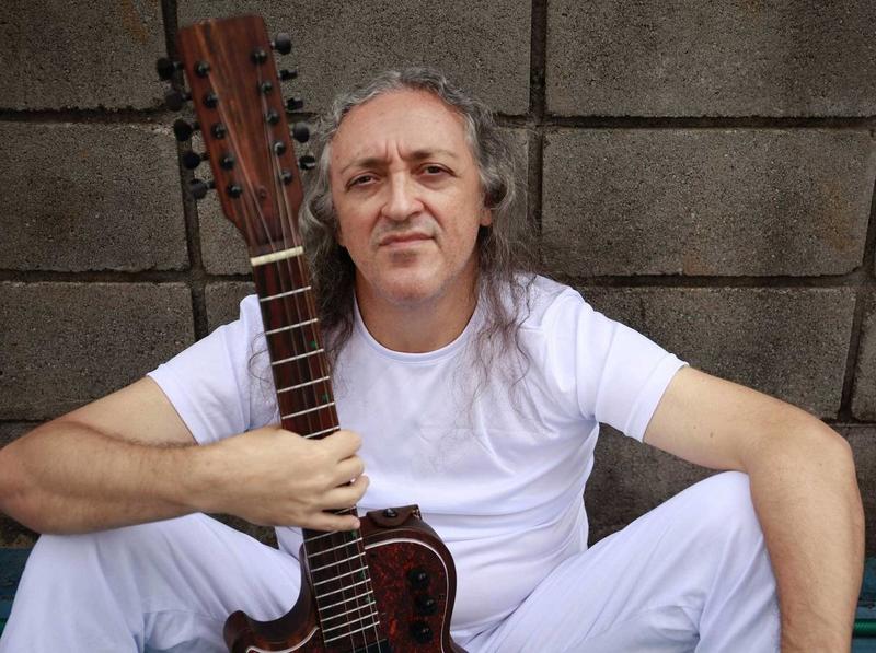 Violeiro paulistano lança 'Cristalino' consolidando quase três décadas de inovação