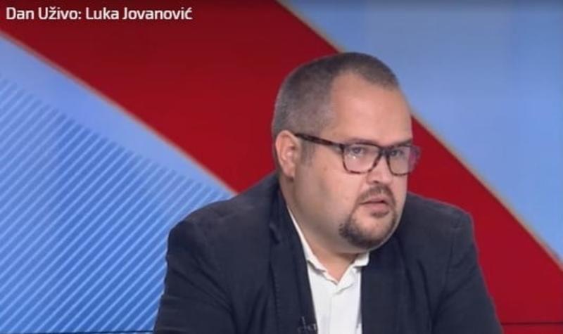 Slučaj „novosadske četvorke“ iz ugla pravnika: Postoji li neki pravni institut kojim se može ograničiti predsednikova (samo)volja?