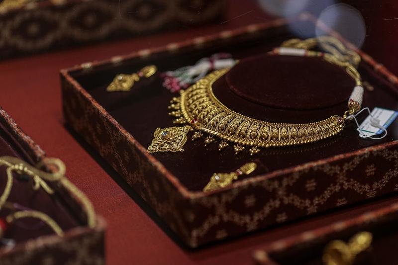 Tata-Backed Titan To Buy Dubai Jeweler For $282 Million