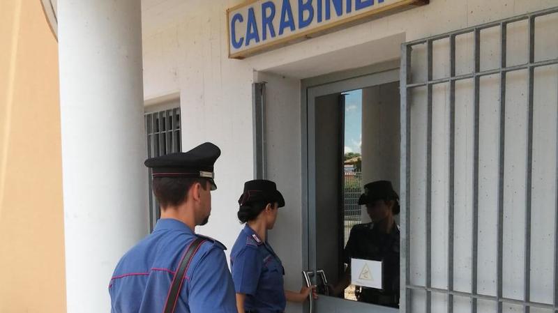 Campagnola, viola il divieto di avvicinamento e viene arrestato