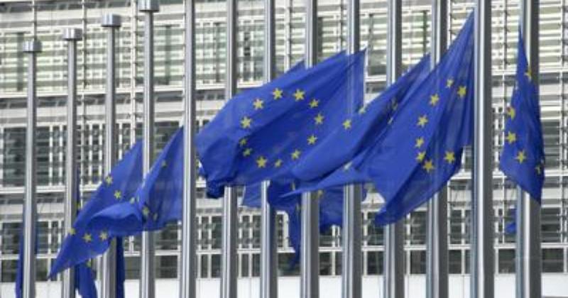 Strano silenzio della sinistra sui 60 miliardi di balzelli dell’Ue