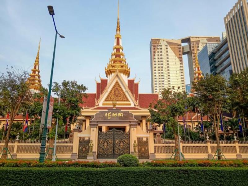 Cambodia Amends Constitution to Permit Revocation of Citizenship