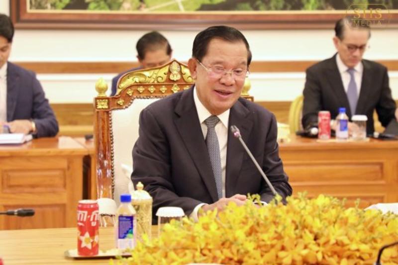 Hun Sen’s Facebook Photos 