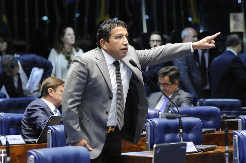 Magno Malta: “Moraes é psicopata e Lula é megafone do Eixo do Mal”