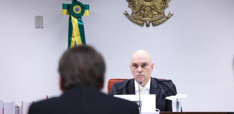 Bolsonaro estica a corda, mas Moraes não quer um 'mito' mártir