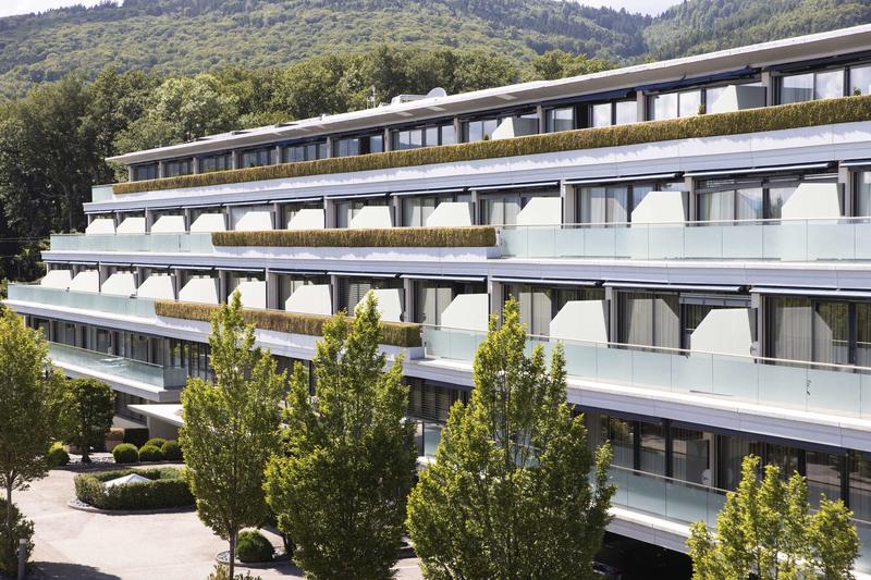 Health tourism /					 													 						Could a secretive Swiss clinic cure my bad habits?