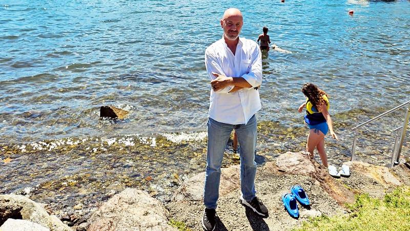 Dervio, la ricetta contro l’iperturismo del sindaco Cassinelli: “Puntiamo su giovani e famiglie per non snaturare il paese”
