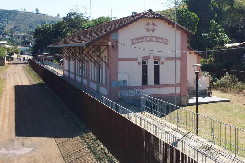 Samarco revitaliza estação de trem em ação de reparação da tragédia no rio Doce