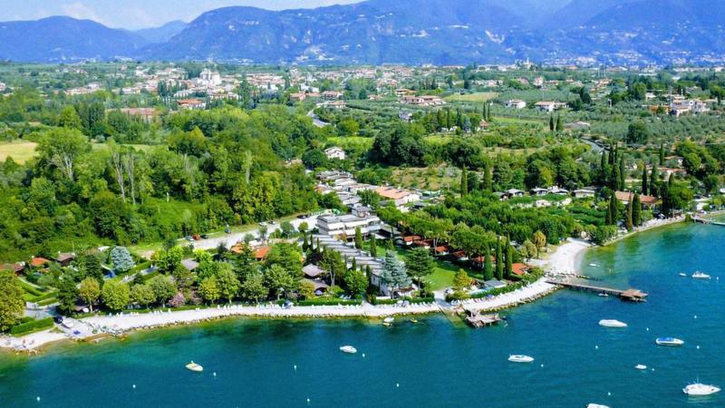 Questo comune è il posto migliore d’Italia per il campeggio nel 2025