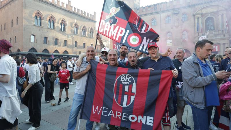 Abbonamento Bologna Fc: lunghe code nei negozi e sito in tilt