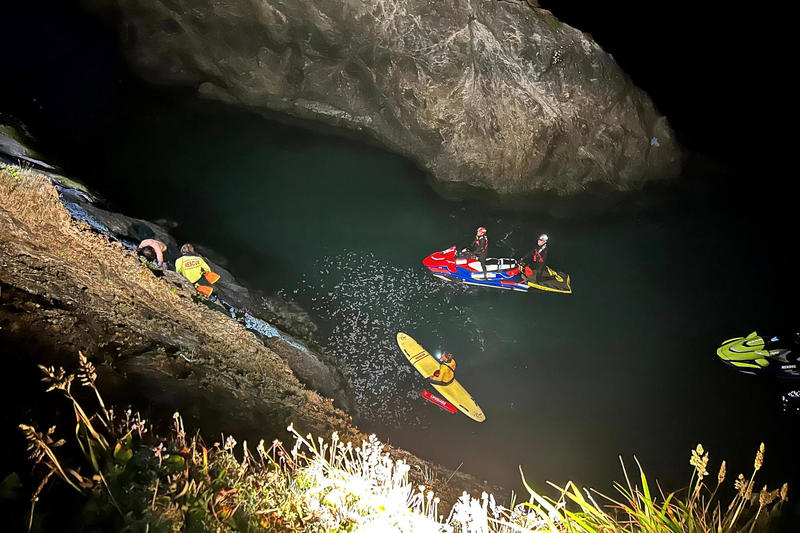 Man and his dog rescued by Jet Ski from Mendocino cliff