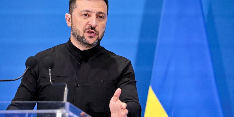 Selenskyj baut die Demokratie ab und verschafft damit dem Kreml neue Munition