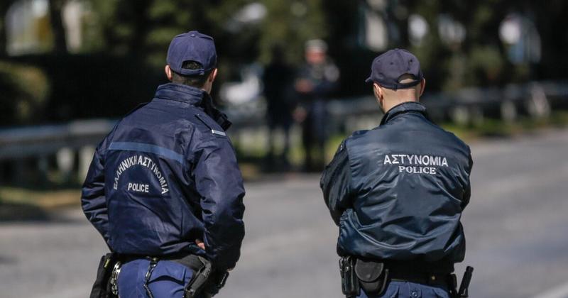 Στην φυλακή οι 4 αστυνομικοί που κατηγορούνται για συμμετοχή σε κύκλωμα διακίνησης ναρκωτικών