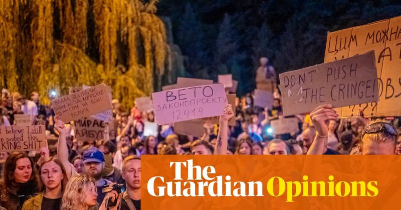 Why are Ukrainians angry with Zelenskyy? Because even during wartime, some red lines must not be crossed