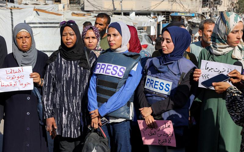 Top news agencies urge Israel to let foreign press into Gaza, say reporters starving