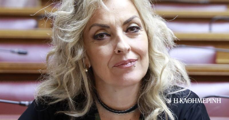 Τζώρτζια Κεφαλά: Νύχια